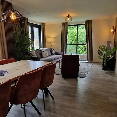 Ferienhaus Gezellig 6pers Familiehuis Grote Tuin Met Bbq Aan Gelderland (adults Only) Ewijk