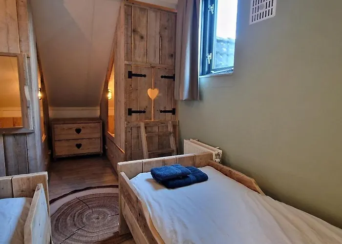 Gezellig 6pers Familiehuis Grote Tuin Met Bbq Aan Gelderland (adults Only) Ferienhaus